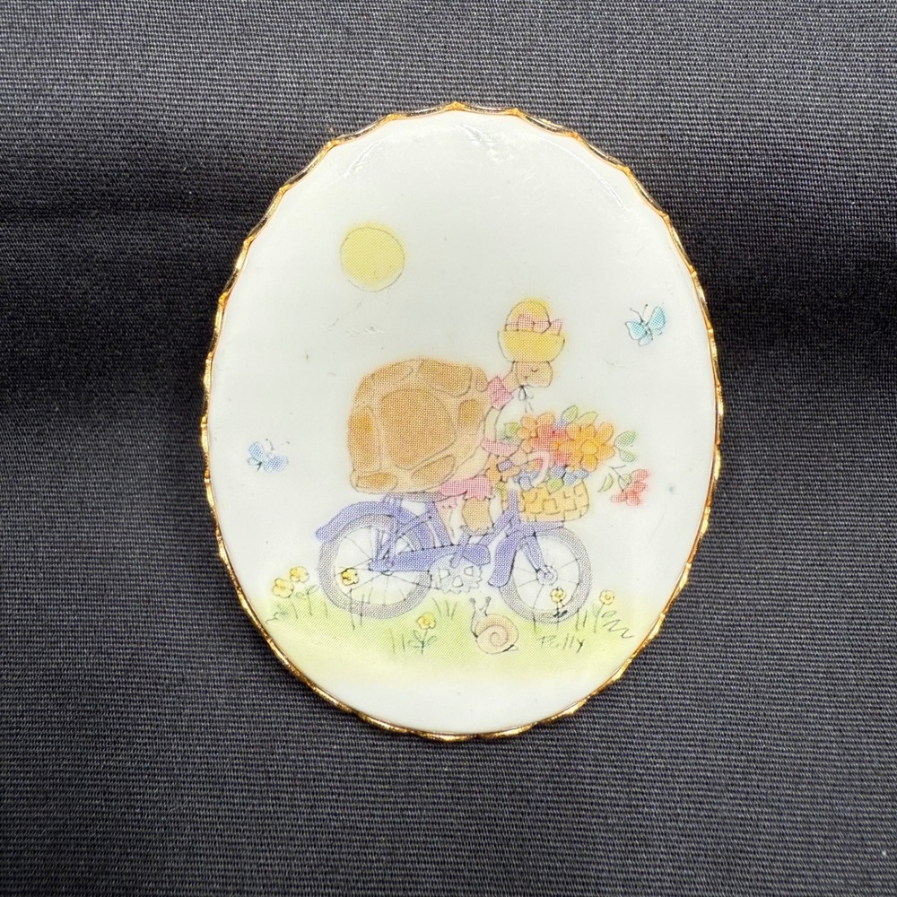Hallmark PIN Vintage CAMEO TURTLE on BIKE Polly Brewer 1973 Brooch